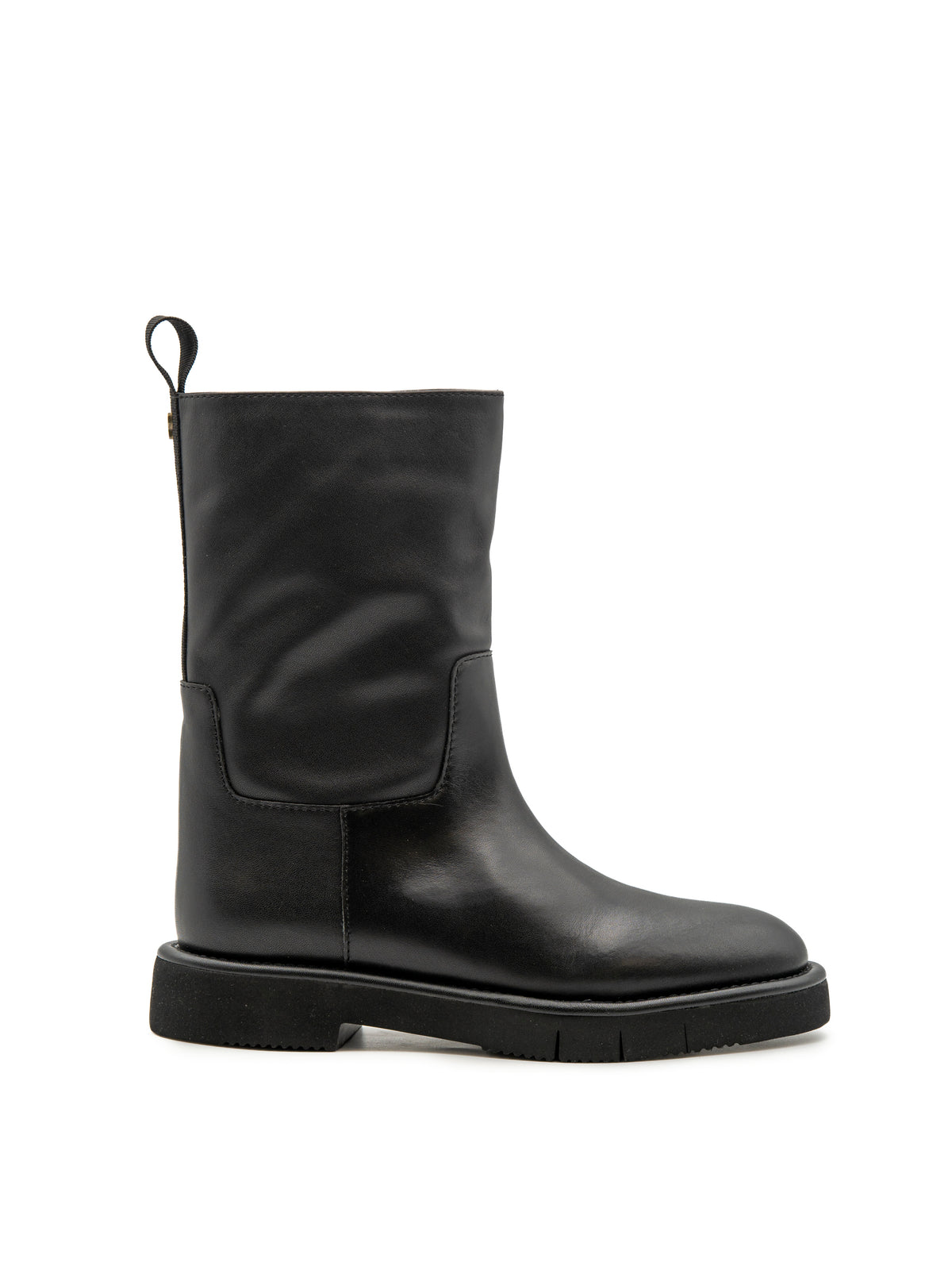 LESLIE NAPPA BLACK